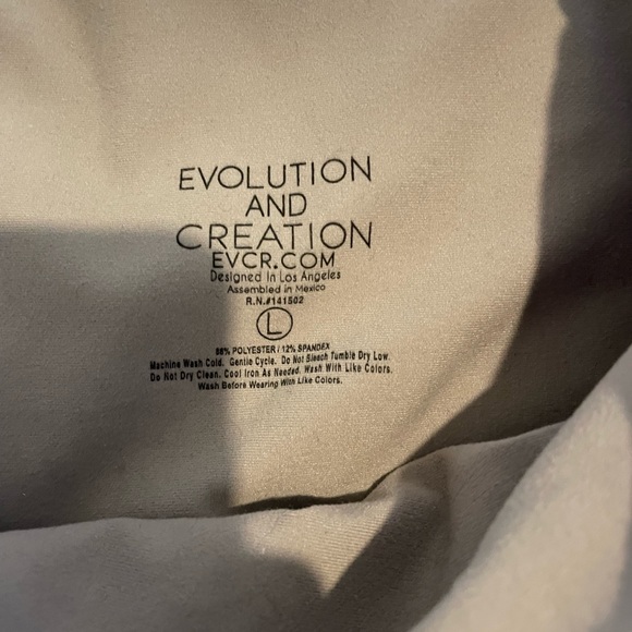 Workout shorts - Picture 3 of 3